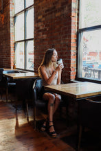 Load image into Gallery viewer, Lacie