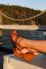 Load image into Gallery viewer, Flora