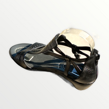 Load image into Gallery viewer, Sole