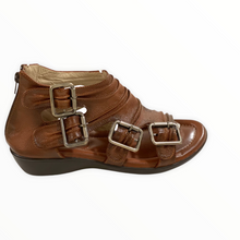 Load image into Gallery viewer, Hug