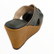 Load image into Gallery viewer, Paula