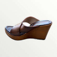 Load image into Gallery viewer, Paula