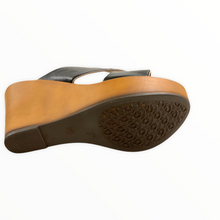 Load image into Gallery viewer, Paula