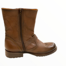 Load image into Gallery viewer, Must Have Boot